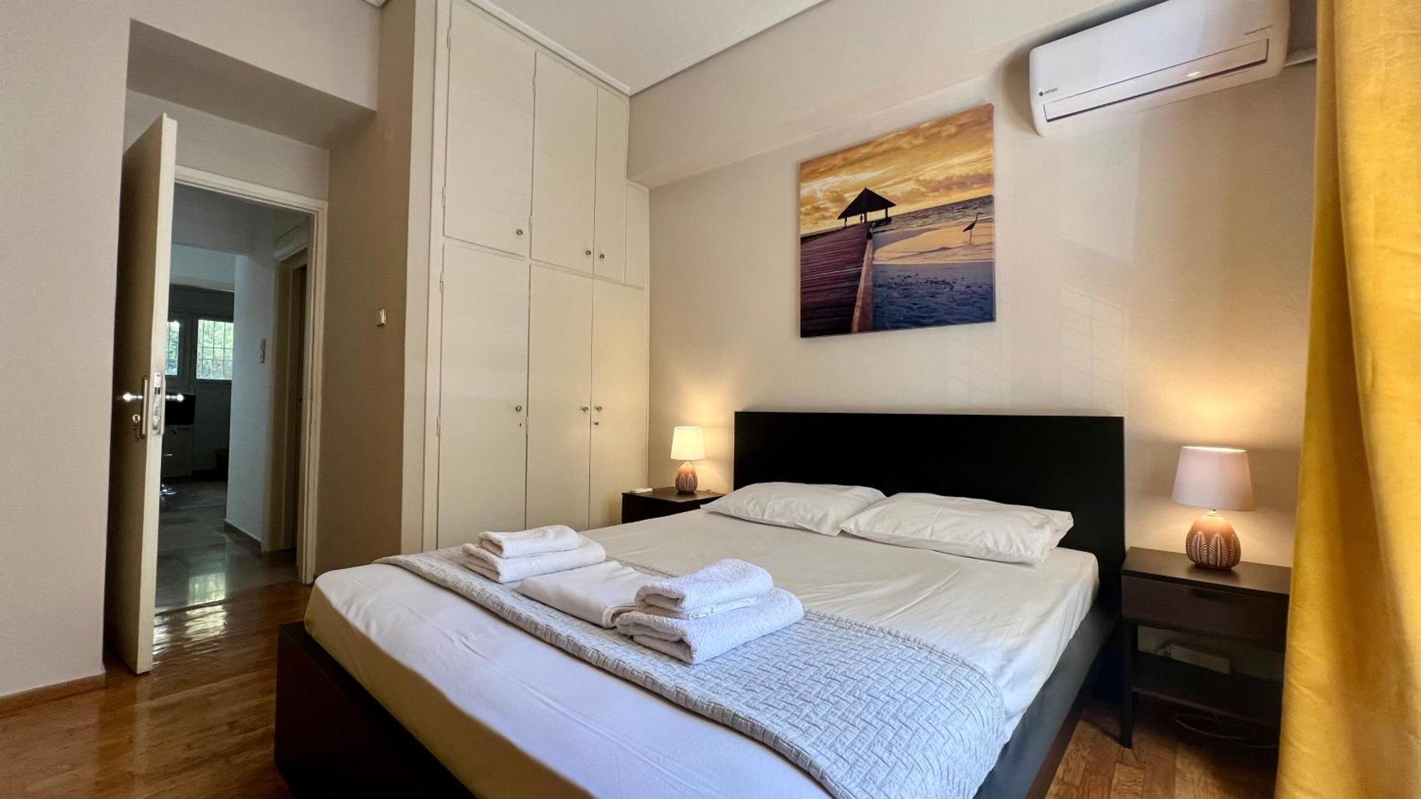 Modern & Cozy 51Sqm Apt In Thisseio أثينا المظهر الخارجي الصورة